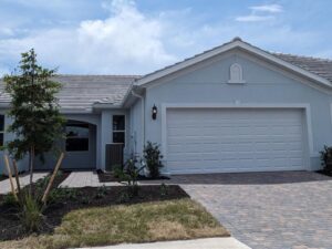 Pearl Lake Circle ~ Beach Walk ~ Englewood